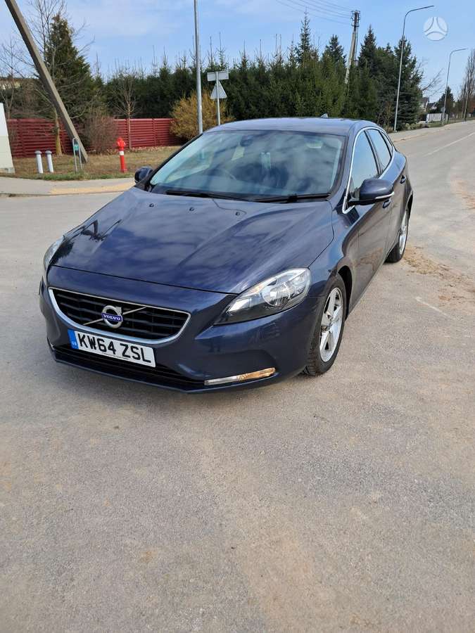 Volvo V40 Dalimis