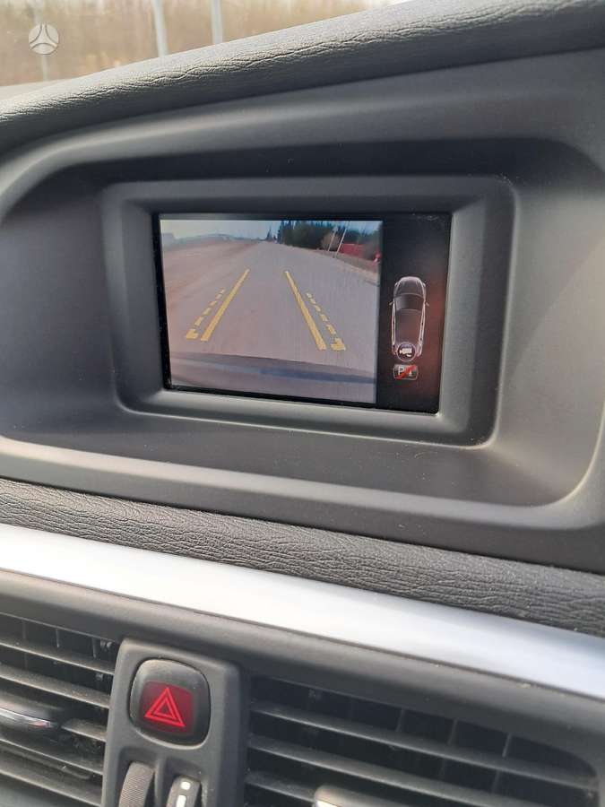 Volvo V40 Dalimis