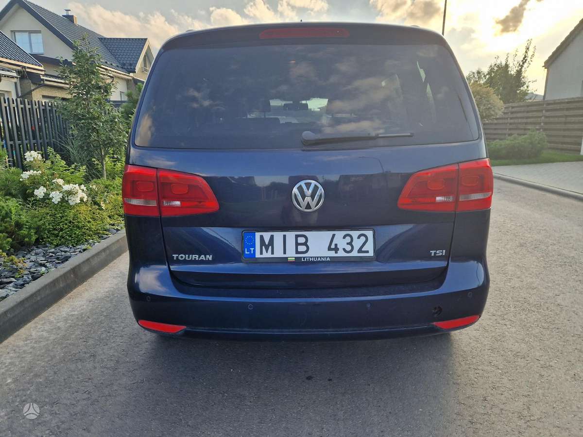 Volkswagen Touran - 5