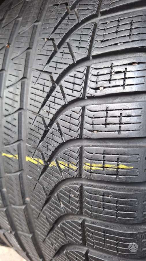 Pirelli P zero, зимние 285/30 R22