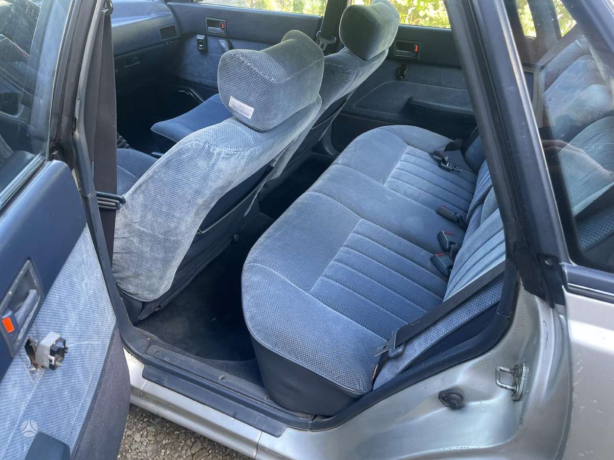 Subaru Leone, 1.8 l., Седан