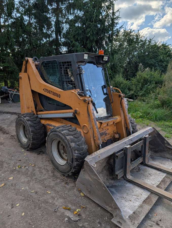 Case 95 XT, mini loaders
