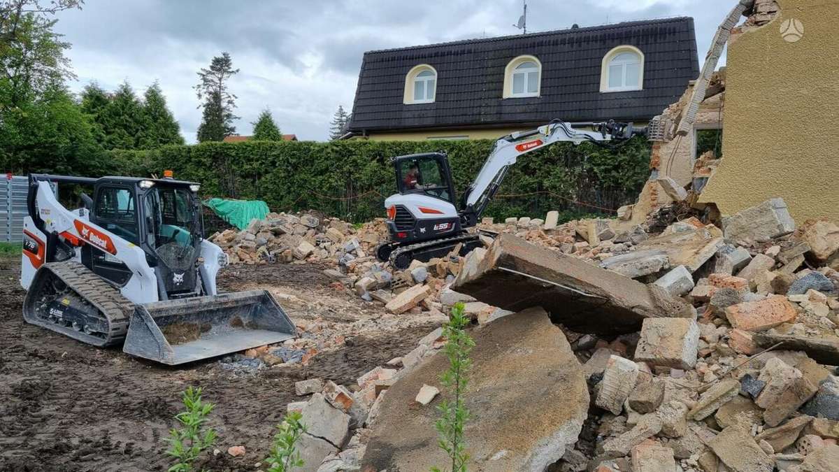 Bobcat T76, mini loaders