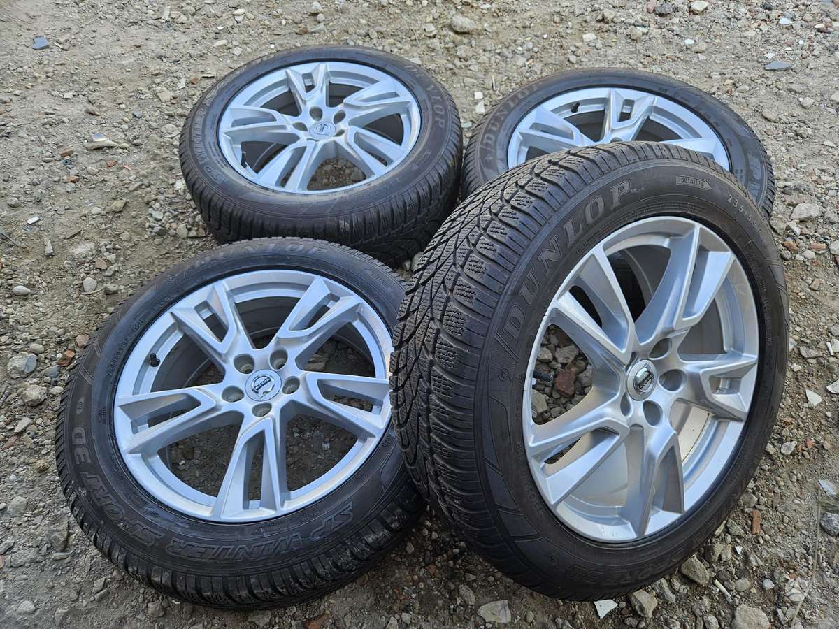 Volvo XC40, lengvojo lydinio, R18