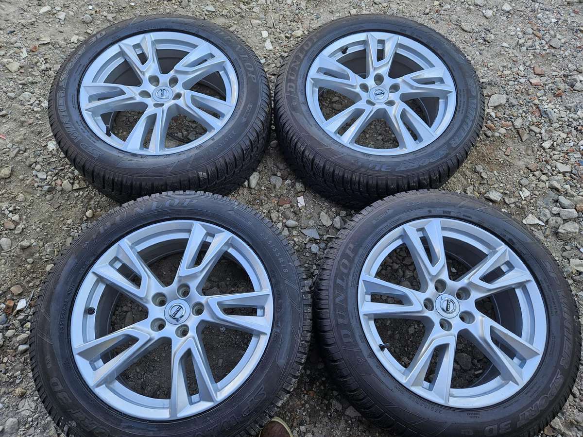 Volvo XC40, lengvojo lydinio, R18