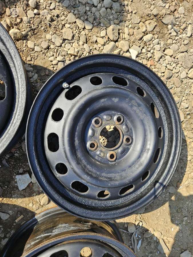 Mazda Mitsubishi, stamped steel, R16