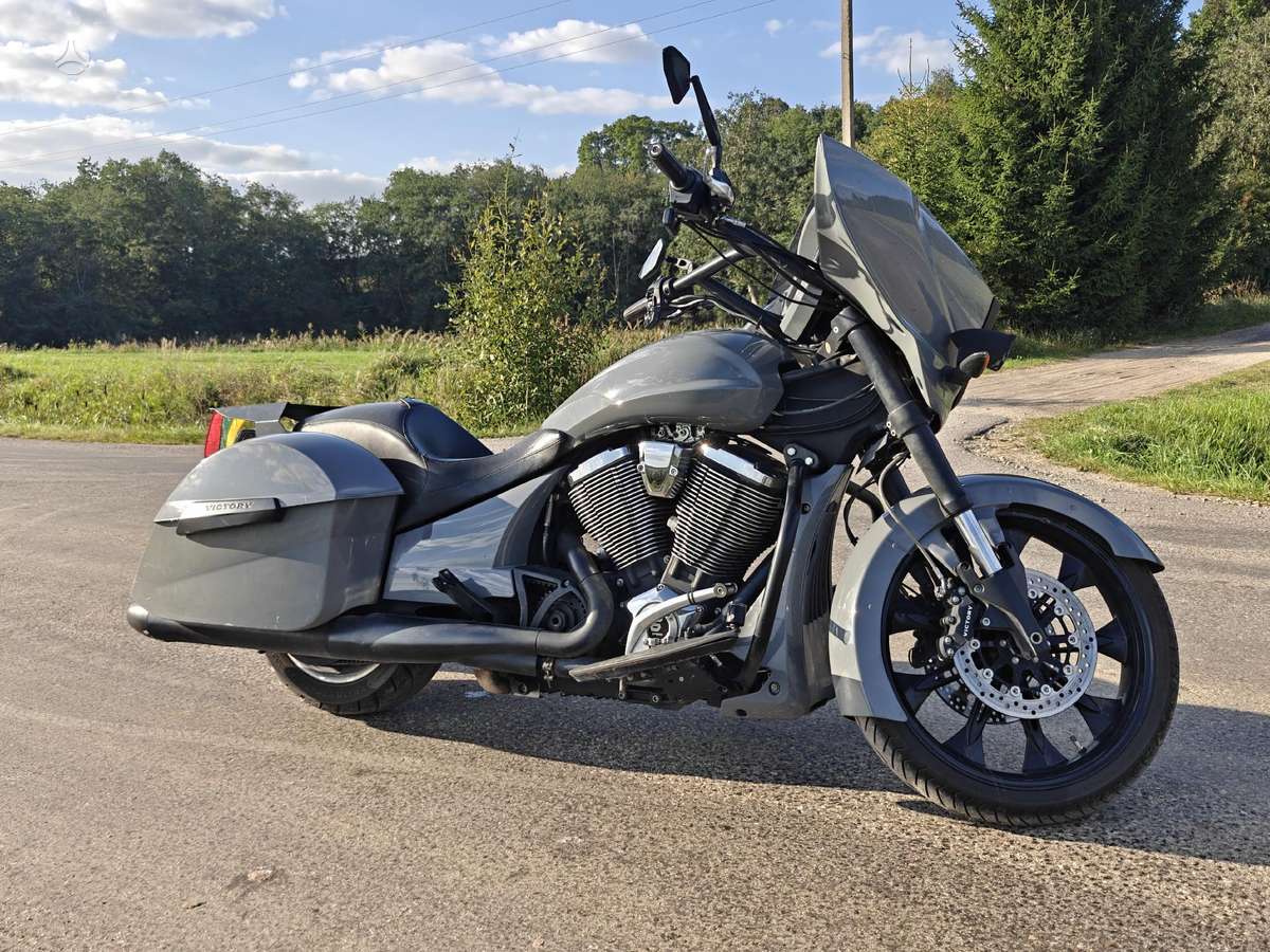 Victory Magnum 1700cc, choppers