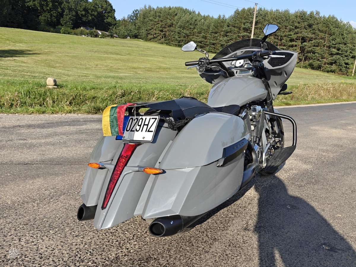 Victory Magnum 1700cc, choppers