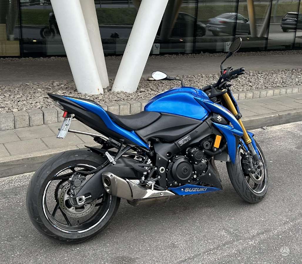 Suzuki GSX-S 1000cc, street / classic