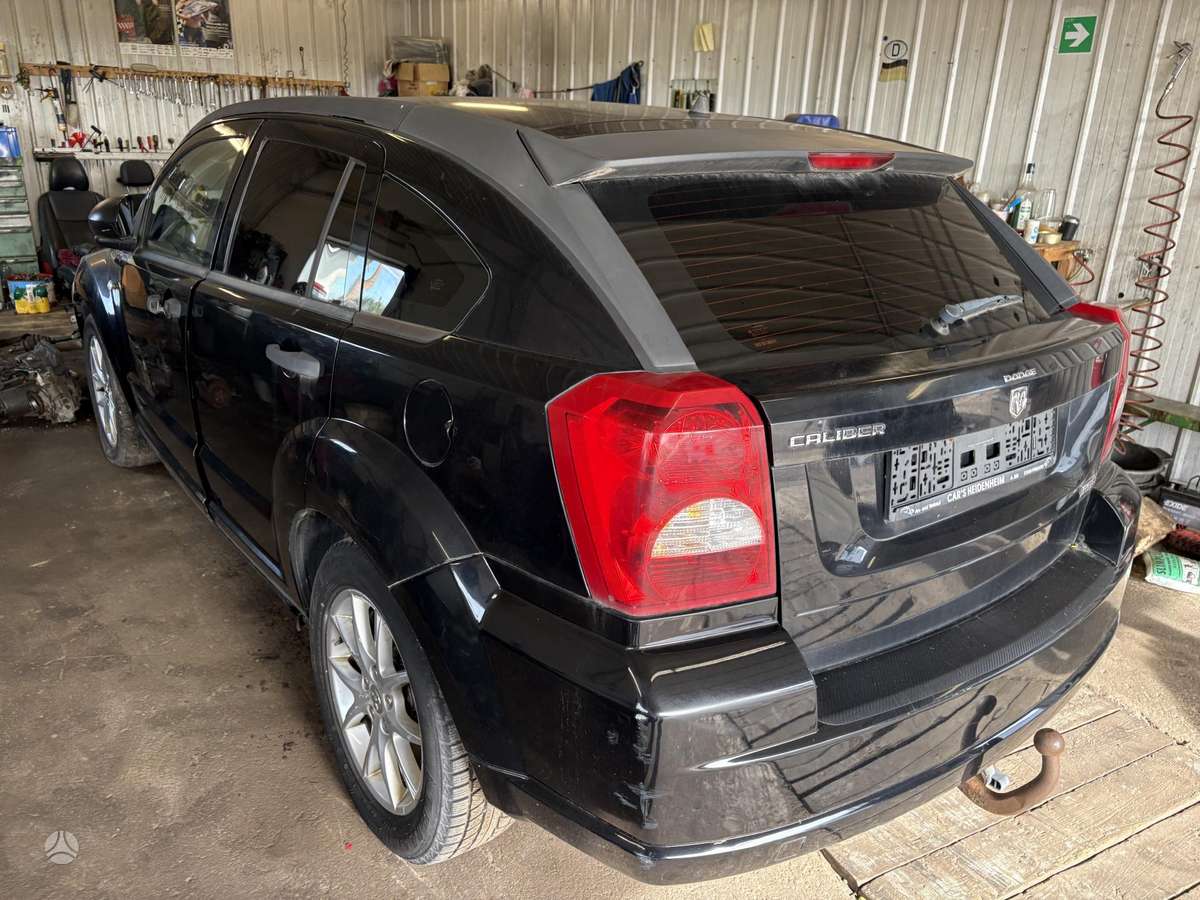 Dodge Caliber 37068366700