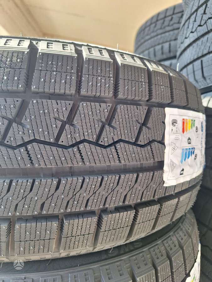 Sailun, зимние 215/55 R17