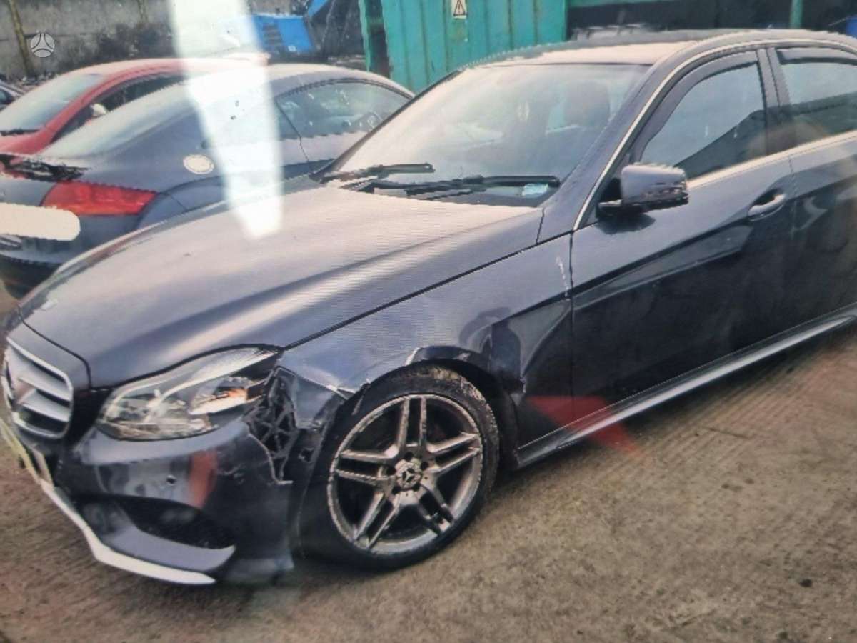 Mercedes-Benz E250