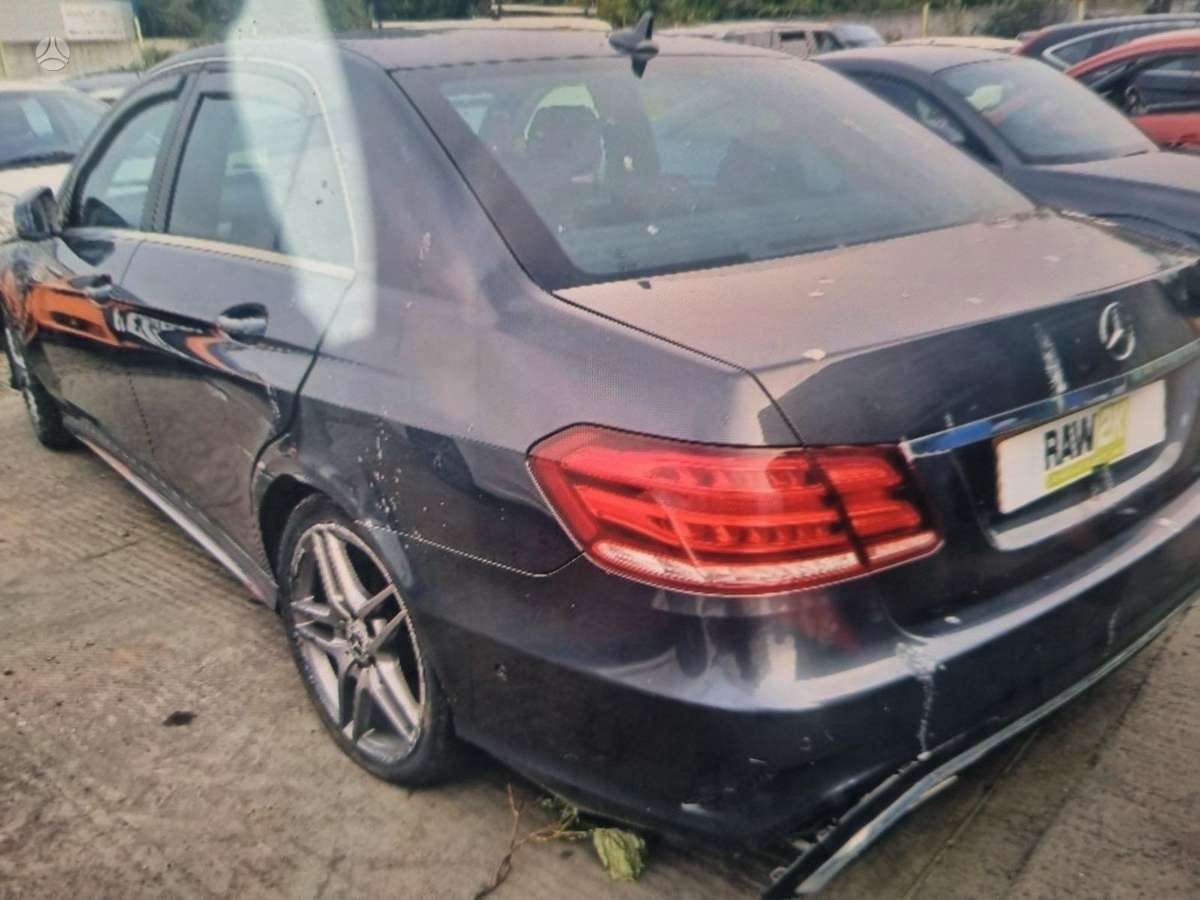 Mercedes-Benz E250