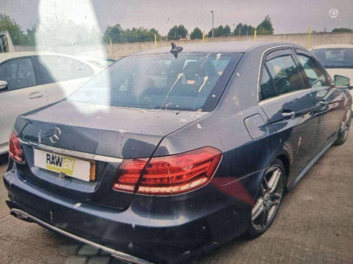 Mercedes-Benz E250