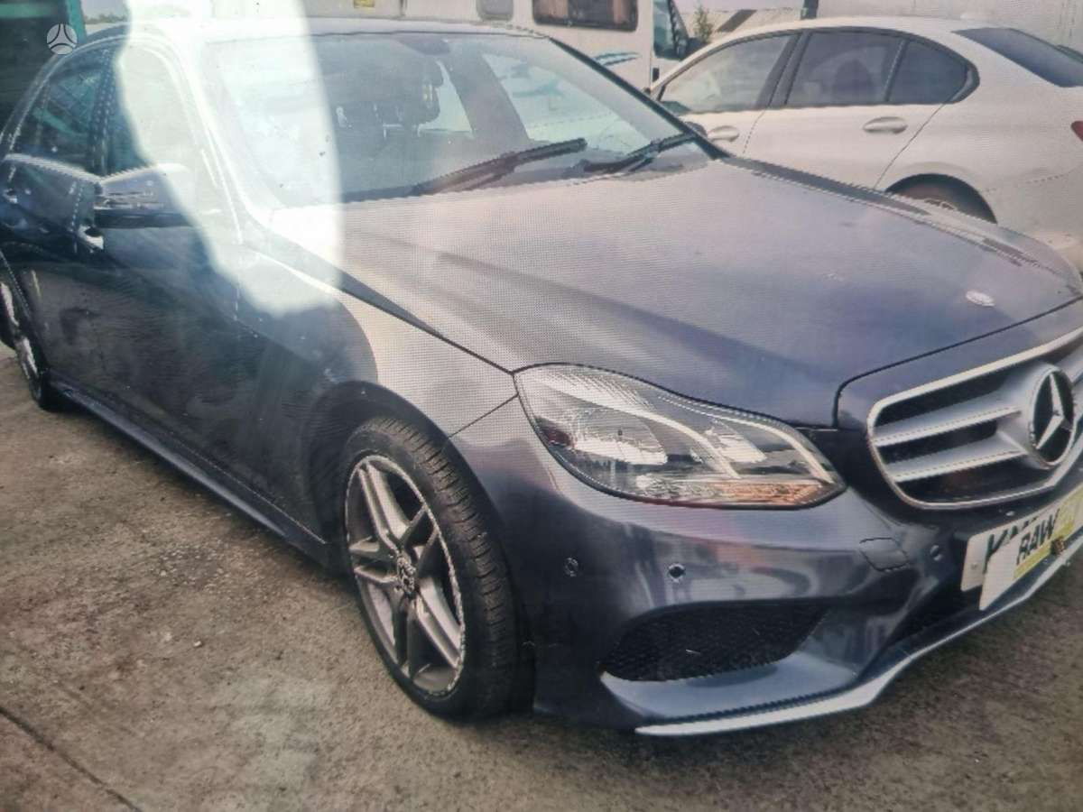 Mercedes-Benz E250