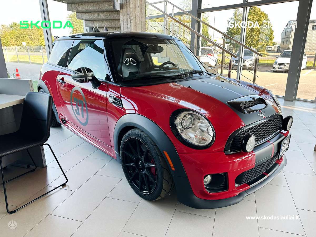 Mini Cooper S, 1.6 l., hatchback