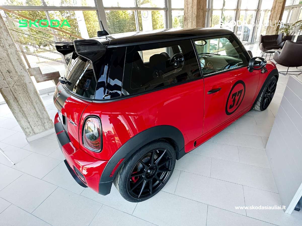 Mini Cooper S, 1.6 l., hatchback