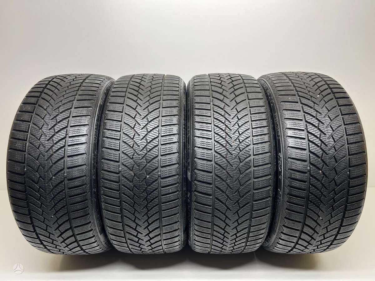 Semperit SpeedGrip 3 2022m, зимние 235/35 R19