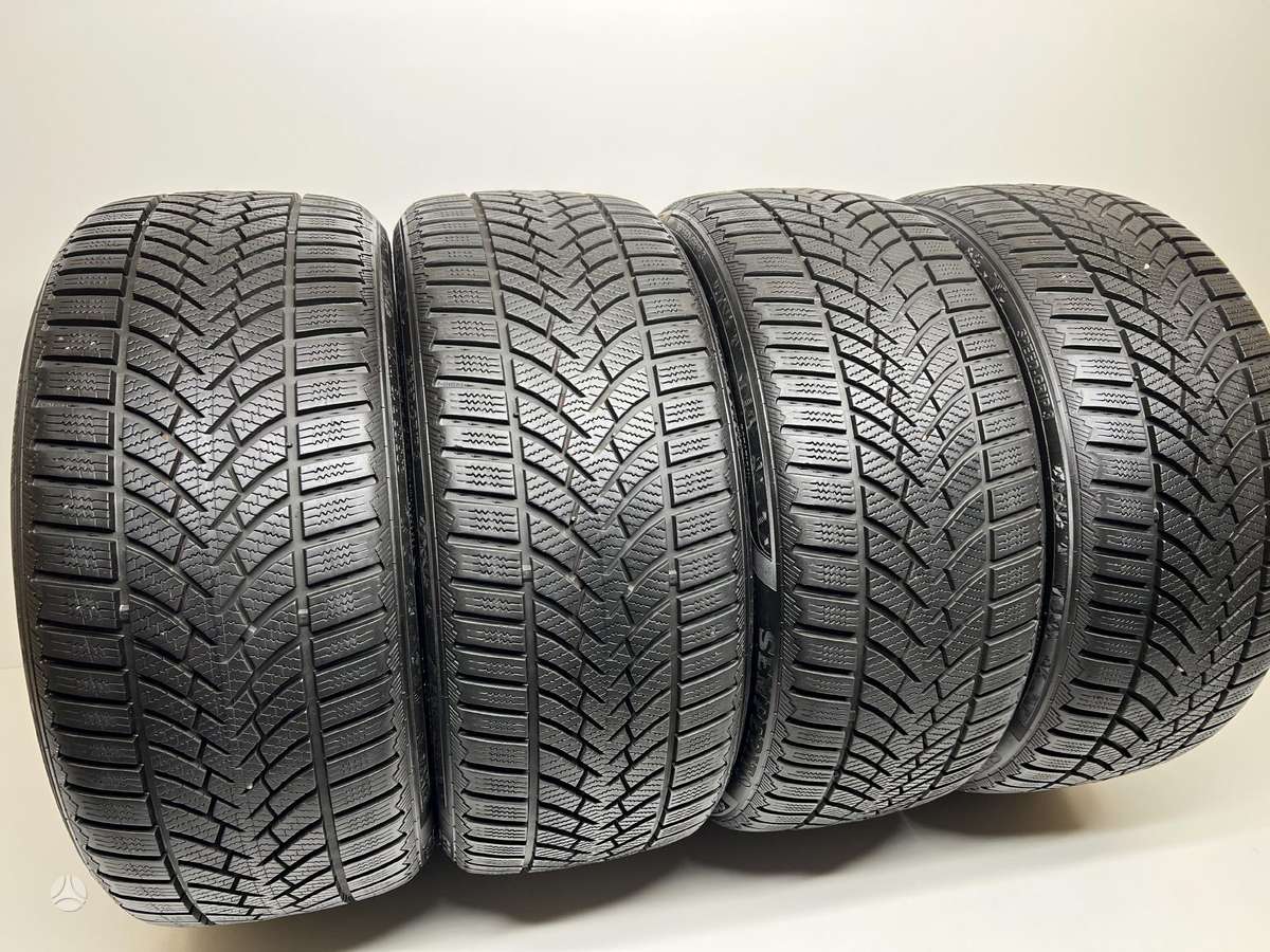 Semperit SpeedGrip 3 2022m, зимние 235/35 R19