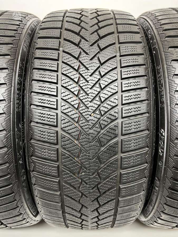 Semperit SpeedGrip 3 2022m, winter 235/35 R19