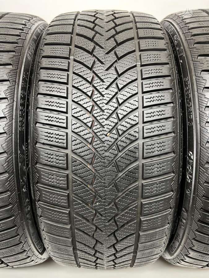 Semperit SpeedGrip 3 2022m, žieminės 235/35 R19