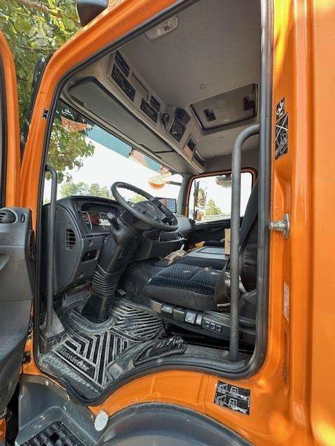Mercedes-Benz Atego, dropside trucks