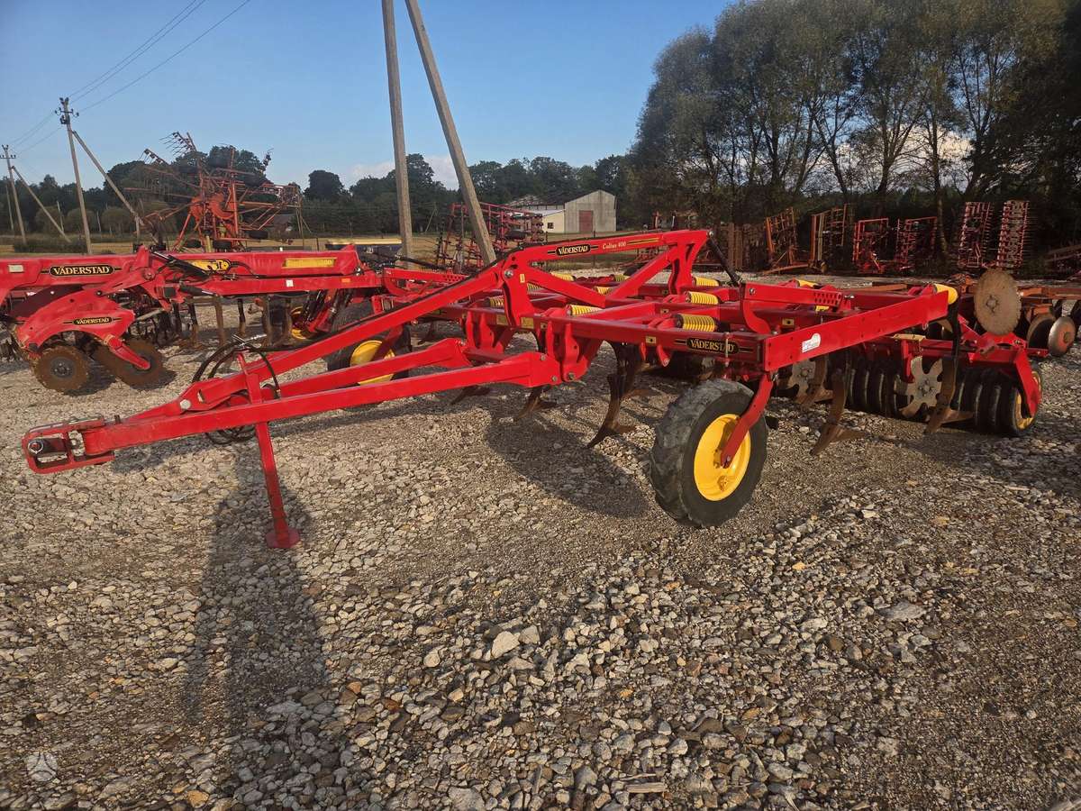 Vaderstad Cultus CS400, scrapers, scrubbers