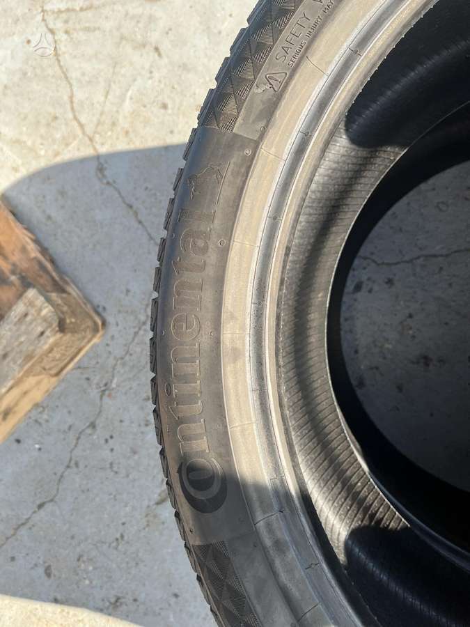 Continental VikingContact 7, winter 255/40 R20