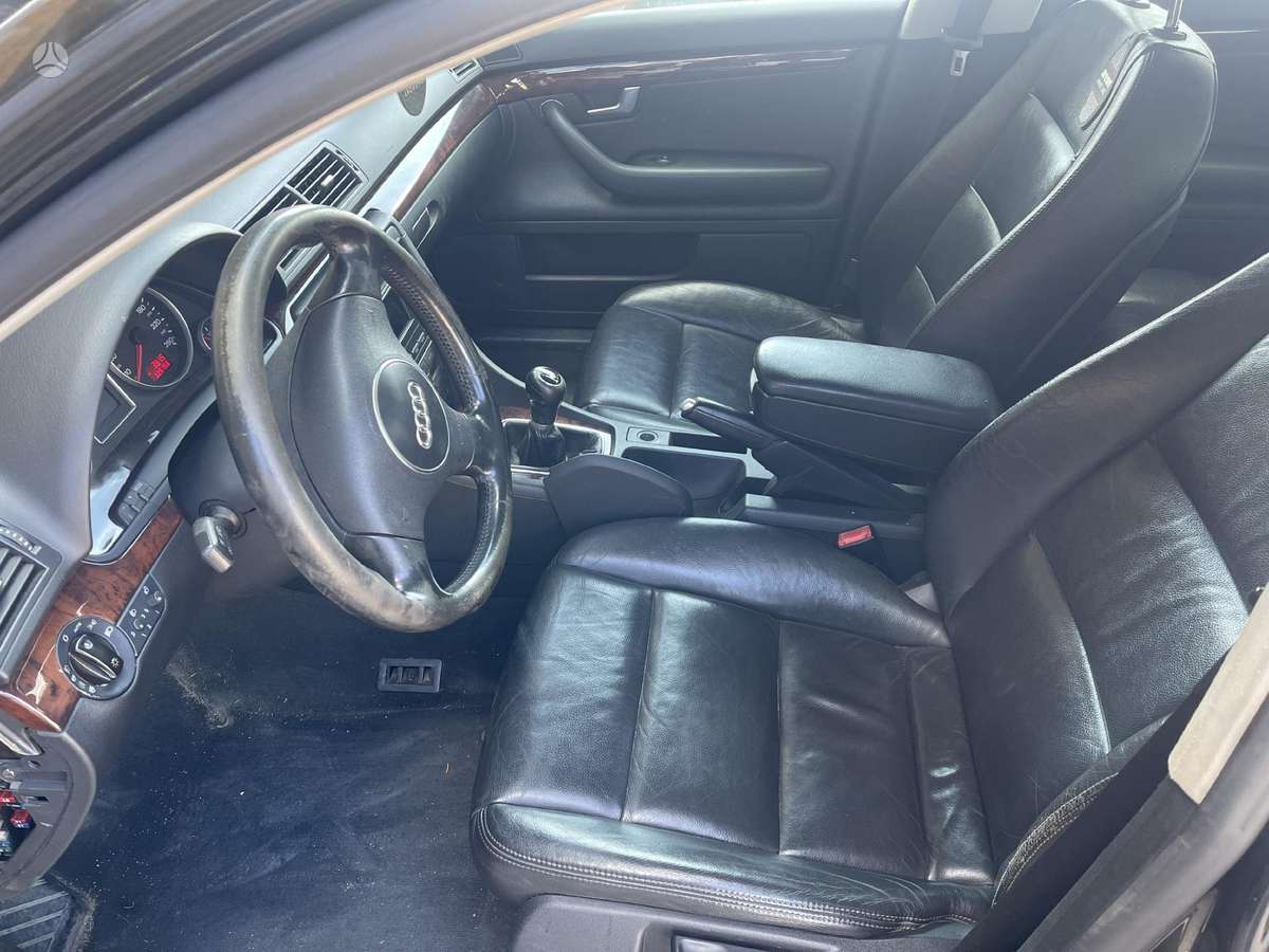 Audi A4 dalimis