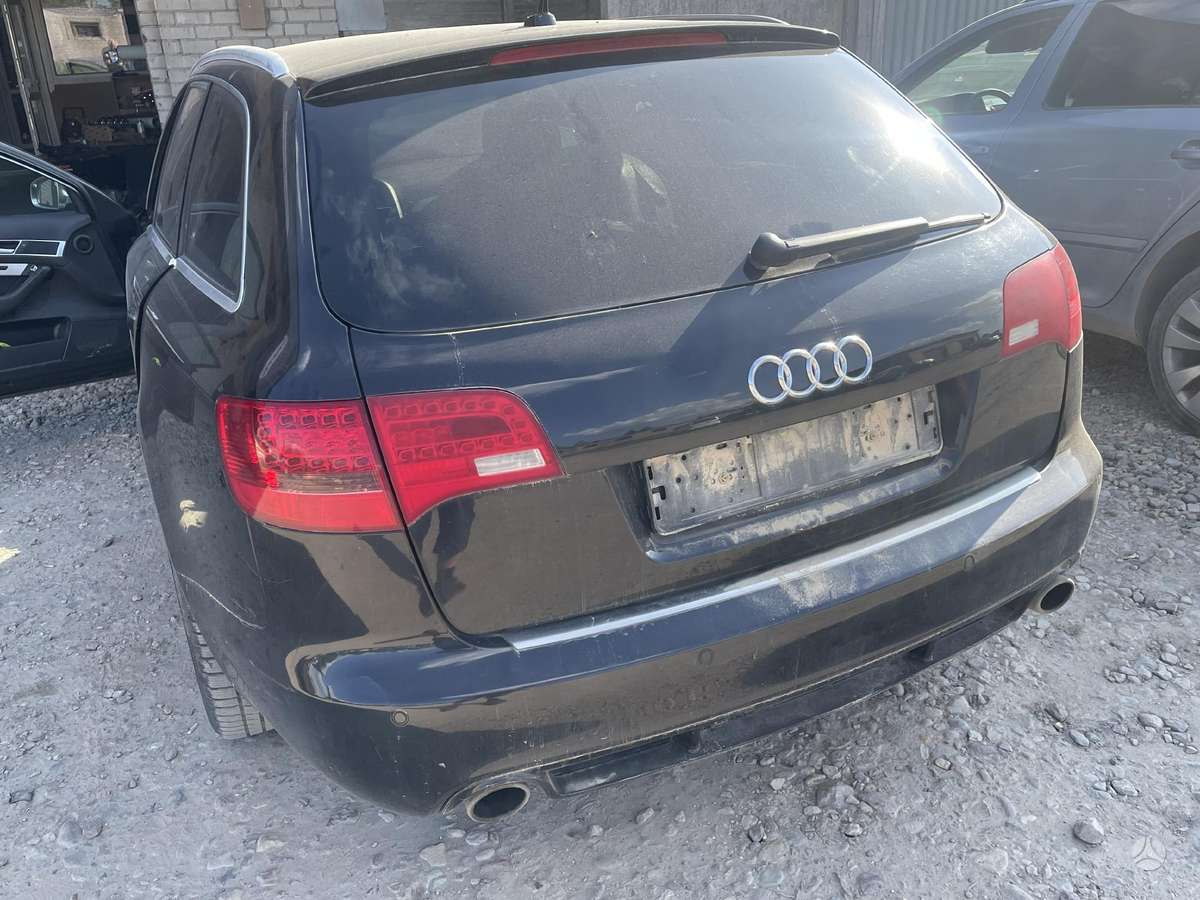 Audi A6 dalimis