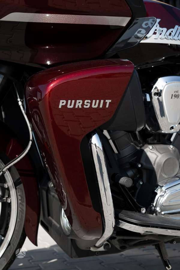 Indian Pursuit, choppers