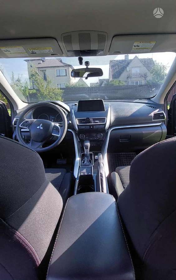 Mitsubishi Eclipse Cross, 1.5 l., off-road / crossover