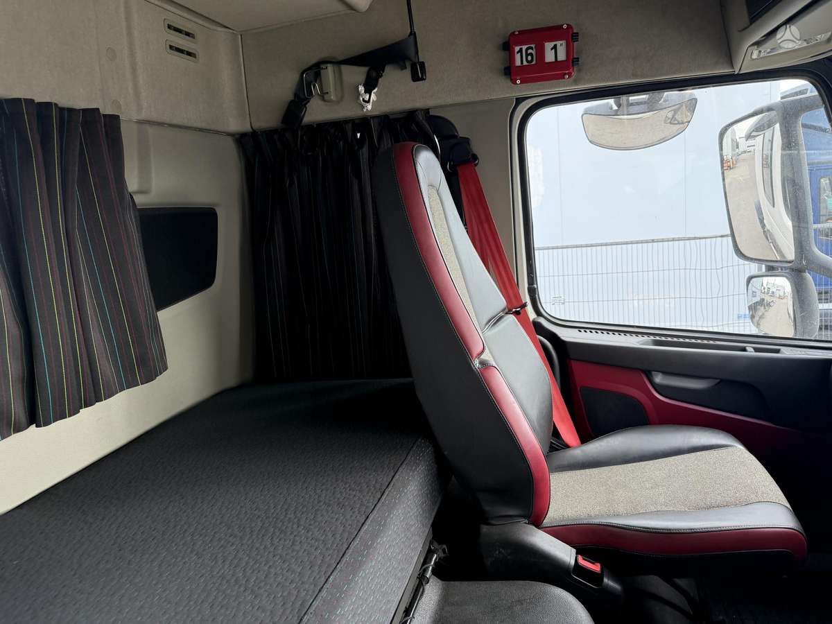 Volvo FM 450 LNG Gas, single sleeper
