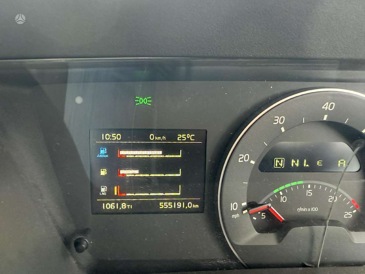 Volvo FM 450 LNG Gas, single sleeper