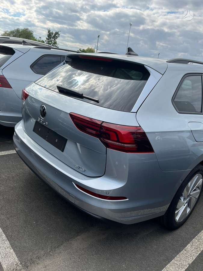 Volkswagen Golf, Универсал