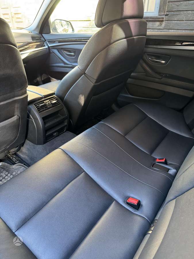BMW 528, 2.0 l., Седан