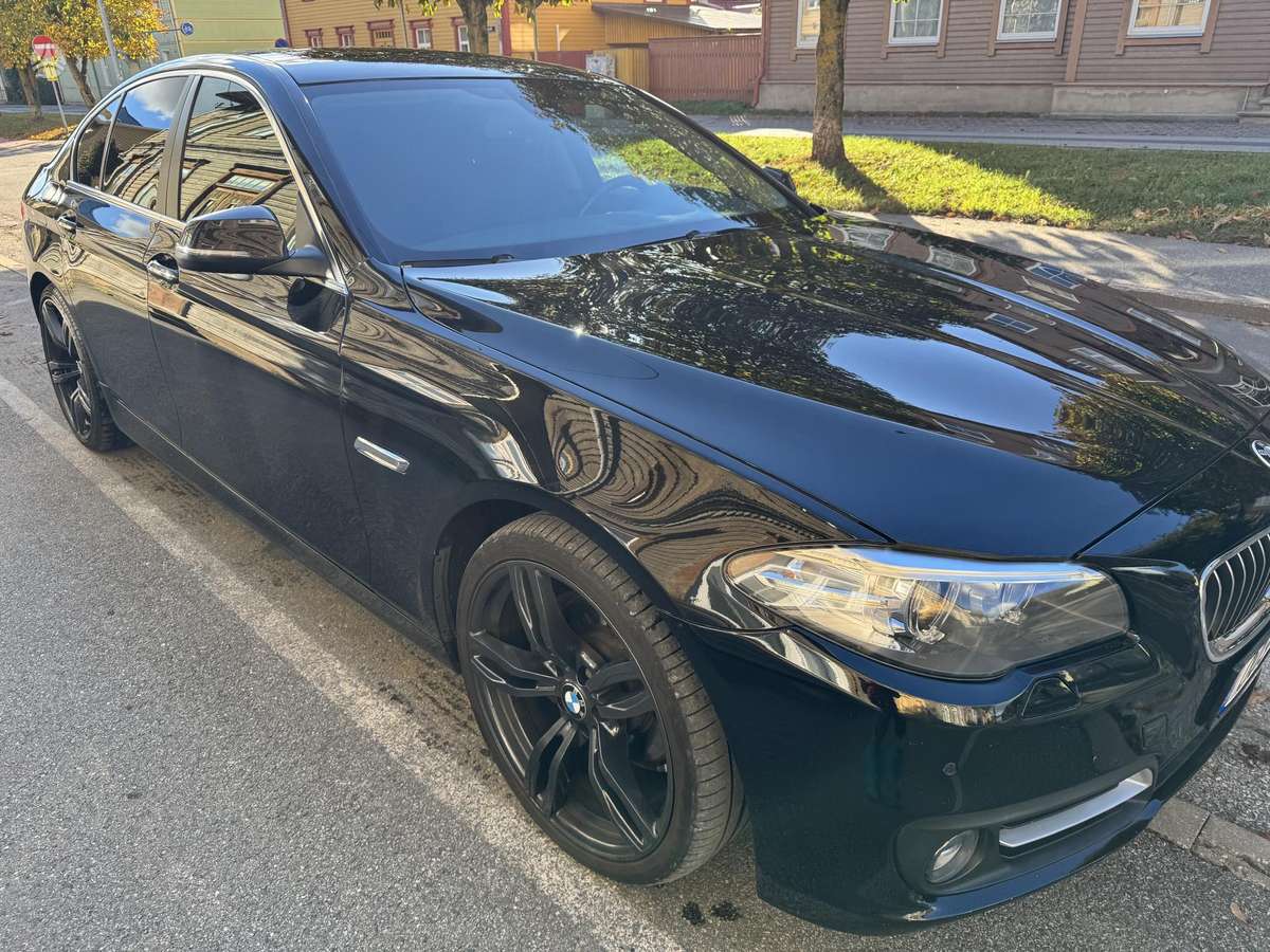 BMW 528, 2.0 l., Седан