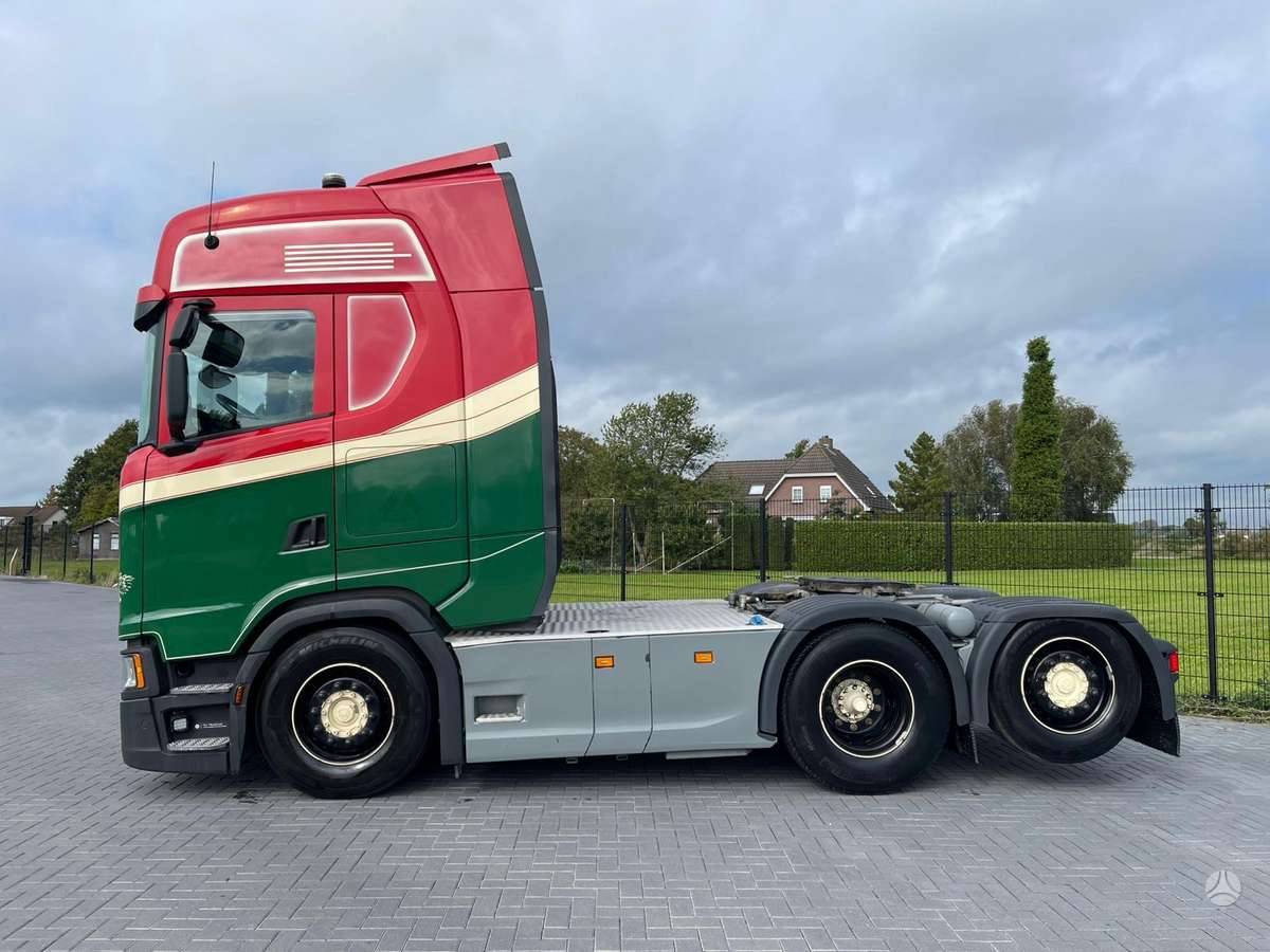 Scania S500, double sleeper