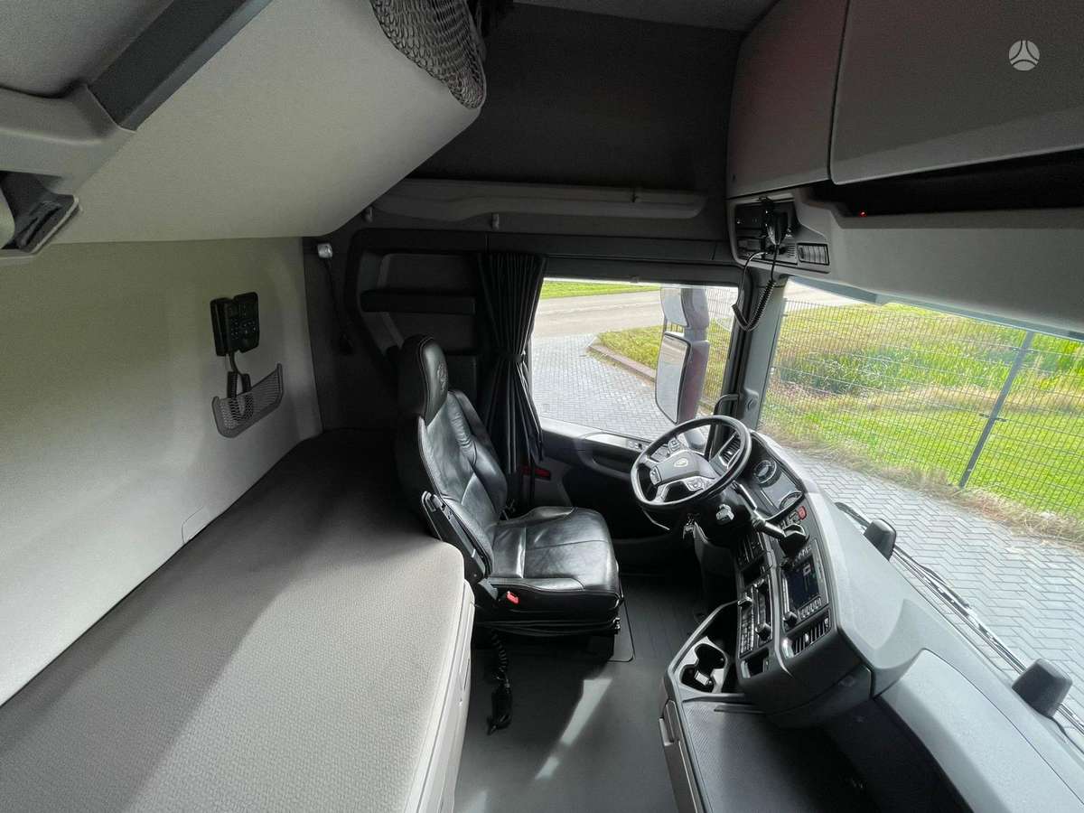 Scania S500, double sleeper