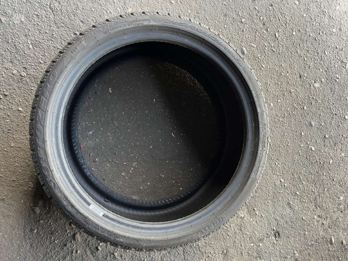 Pirelli SottoZero2, зимние 285/30 R20