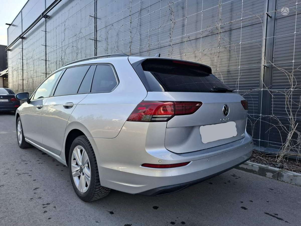 Volkswagen Golf, universalas