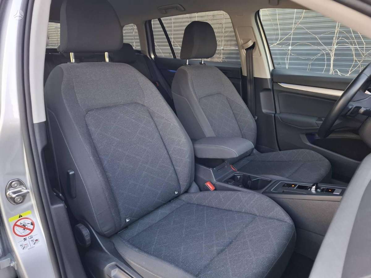 Volkswagen Golf, universalas
