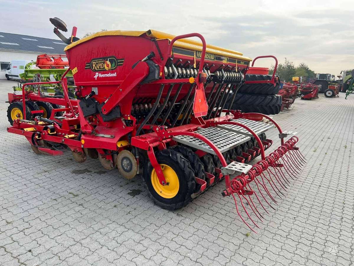 Vaderstad Rapid 300c, seeders, planters