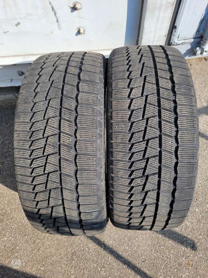 Maxxis Arctic Trekker SP-02, winter 225/45 R18