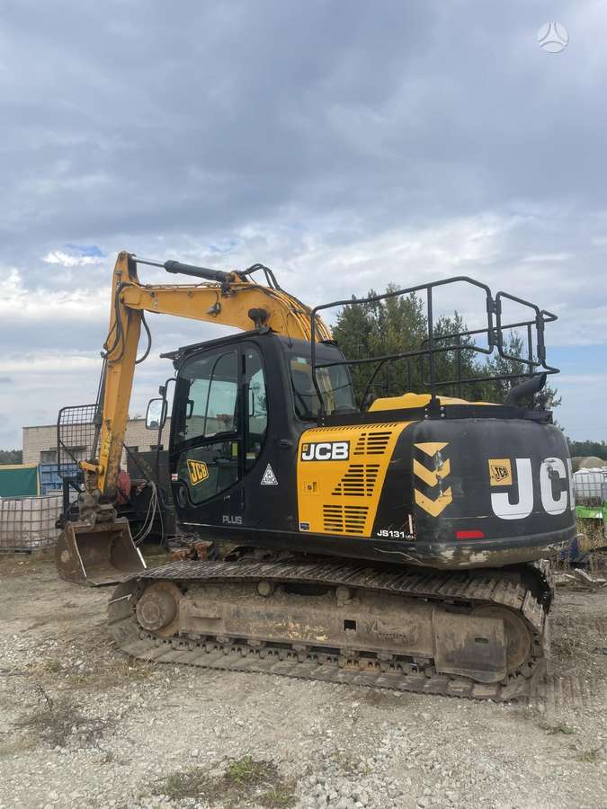 JCB JS131LC+, экскаваторы