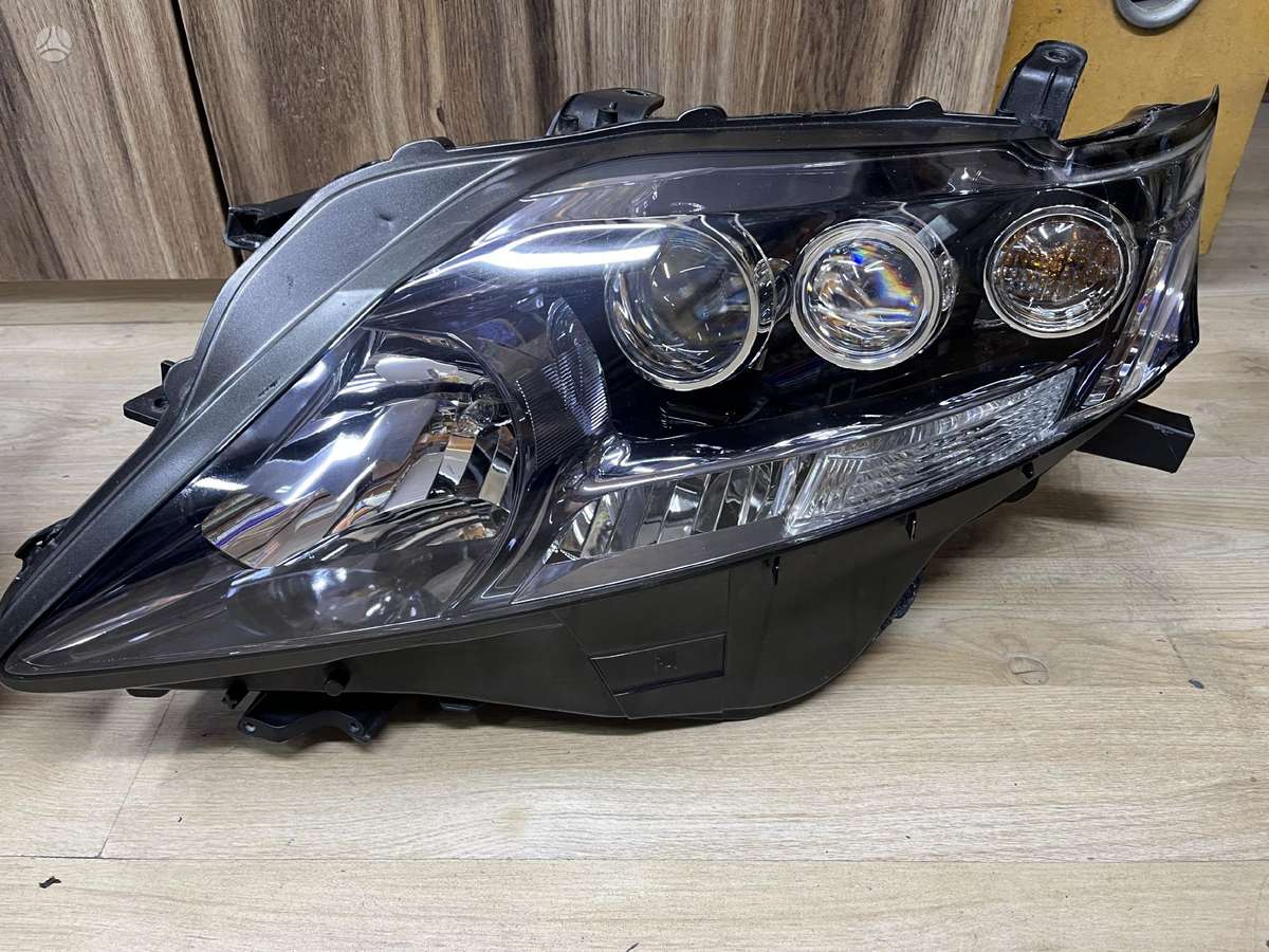 Lexus RX 450h lights