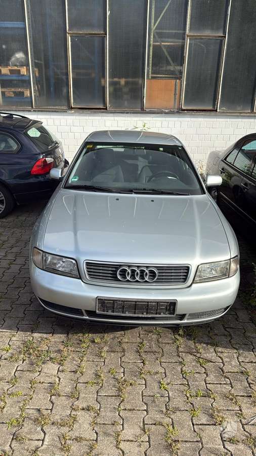 Audi A4, 1.6 l., Седан