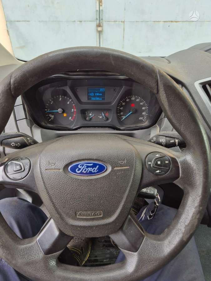 Ford Transit, cargo van