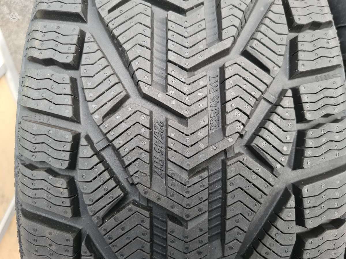 Taurus NAUJOS !, žieminės 225/45 R17