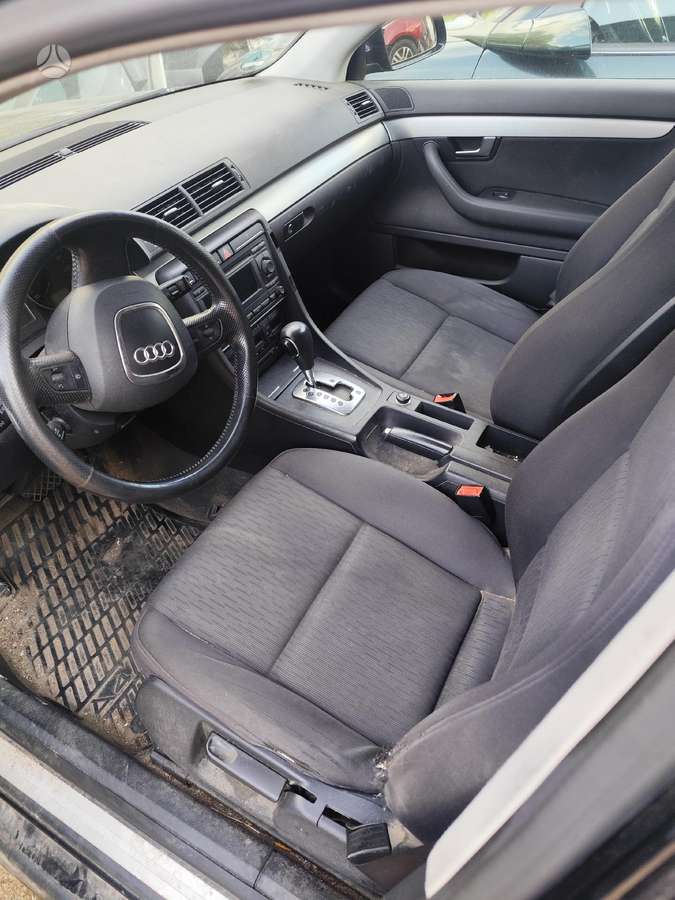 Audi A4 dalimis